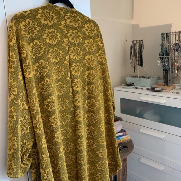 BOHO⚡️ lularoe lindsay mustard / gold lace kimono - Picture 7 of 7
